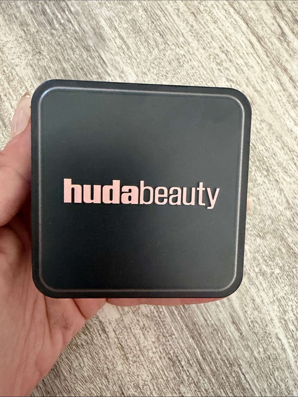 HUDA BEAUTY easy bake Kunafa sealed $39 retail